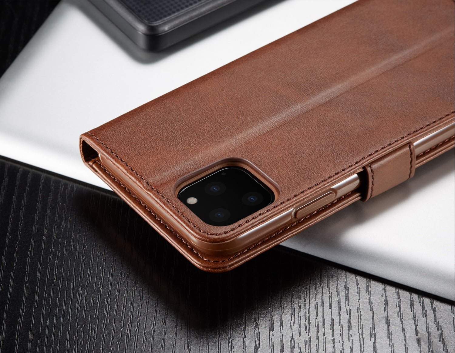 Luxury Leather Wallet iPhone Case – Flip Cover with Card Slot, Magnetic Closure, and Premium Protection for iPhone Models