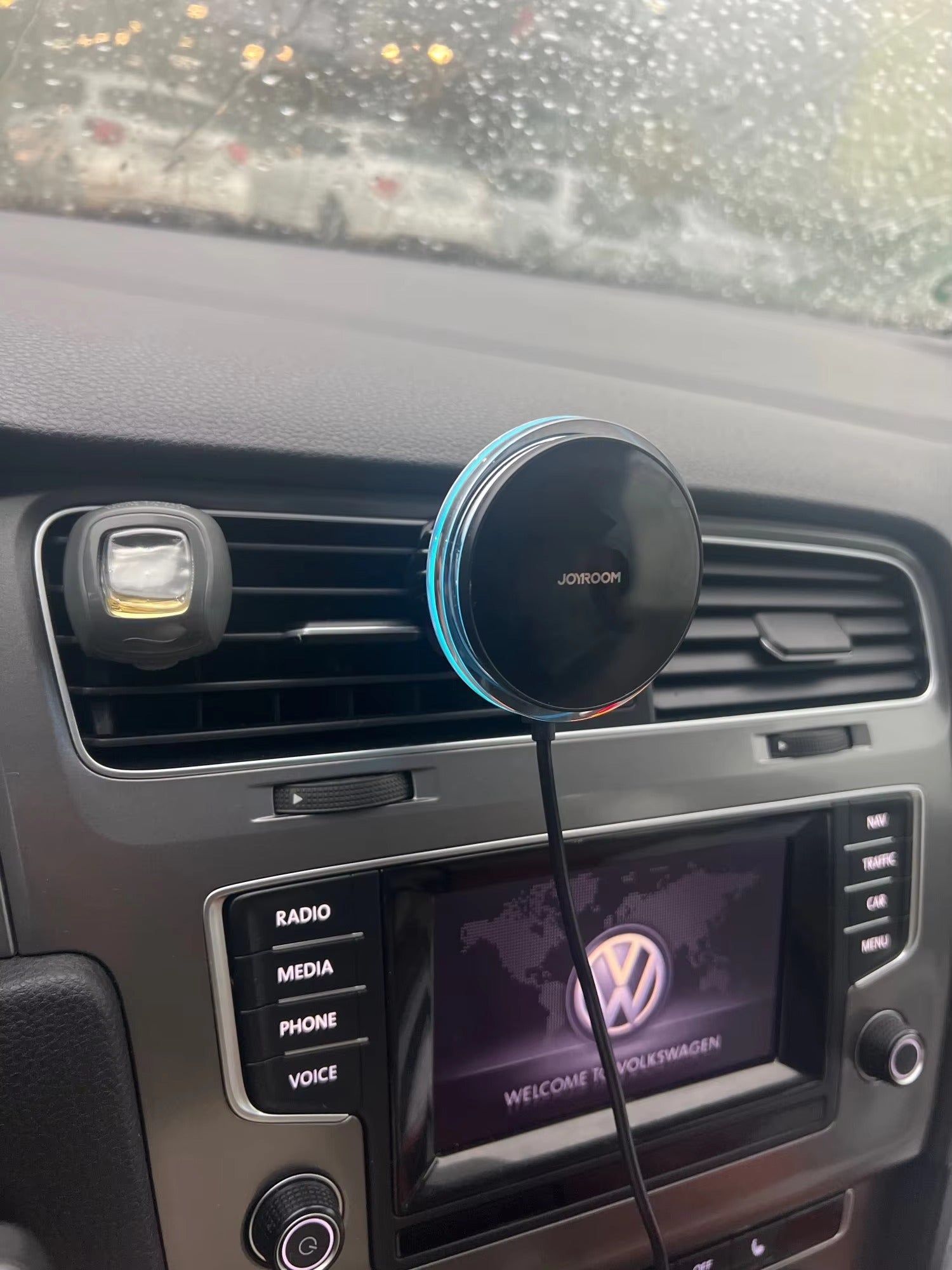 Premium Magnetic Wireless Car Phone Holder – Fast Charging Mount with Blue Light, Dashboard or Vent Clip