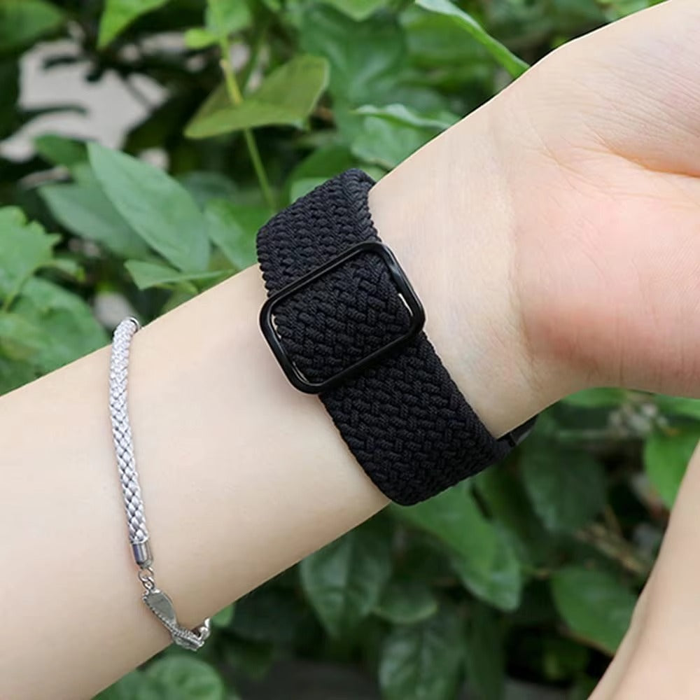 Premium Nylon Braided Solo Loop for Apple Watch – Adjustable Elastic Strap, Breathable Band for 40mm to 46mm Apple 