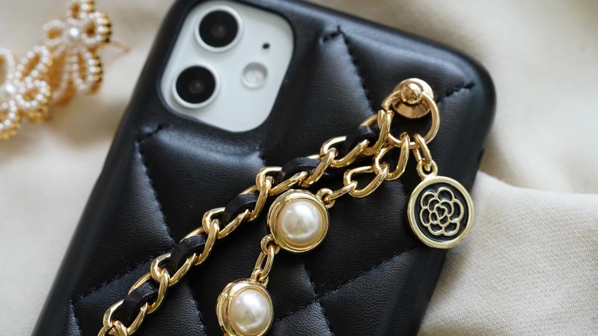 High Quality Apple iPhone Case, MagSafe Compatible, Camera Lens & Screen Protection, Ultra Thin, Shockproof, Magnetic Full All Around Cover – Lambskin Leather Handbag Case with Flower Pearl Strap & Long Metal Chain