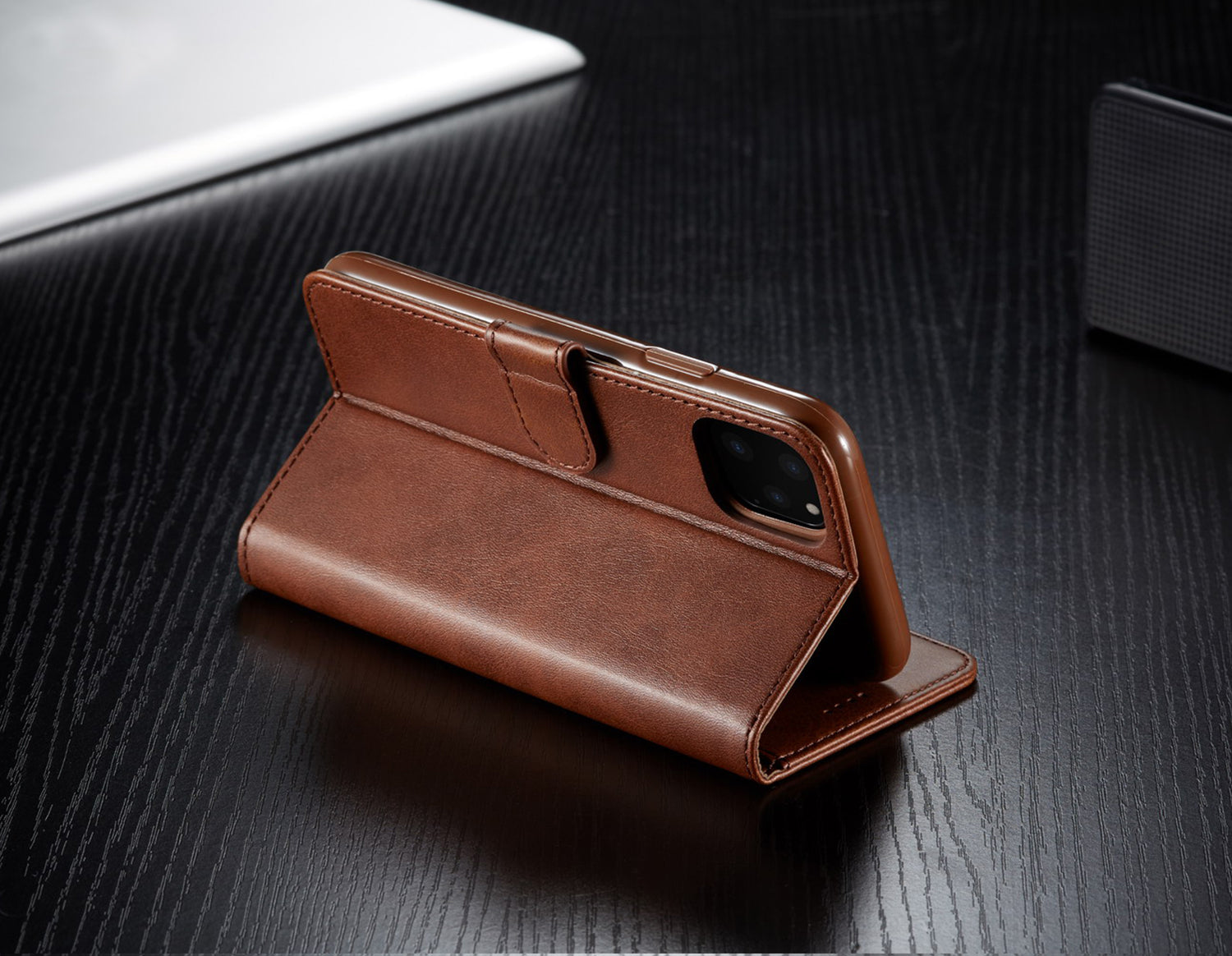 Luxury Leather Wallet iPhone Case – Flip Cover with Card Slot, Magnetic Closure, and Premium Protection for iPhone Models